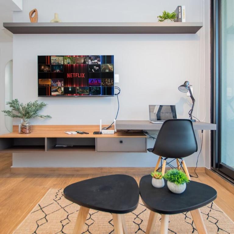 Modern Hassler Apt Great View Pool & Gym Access - Apartamento - 4