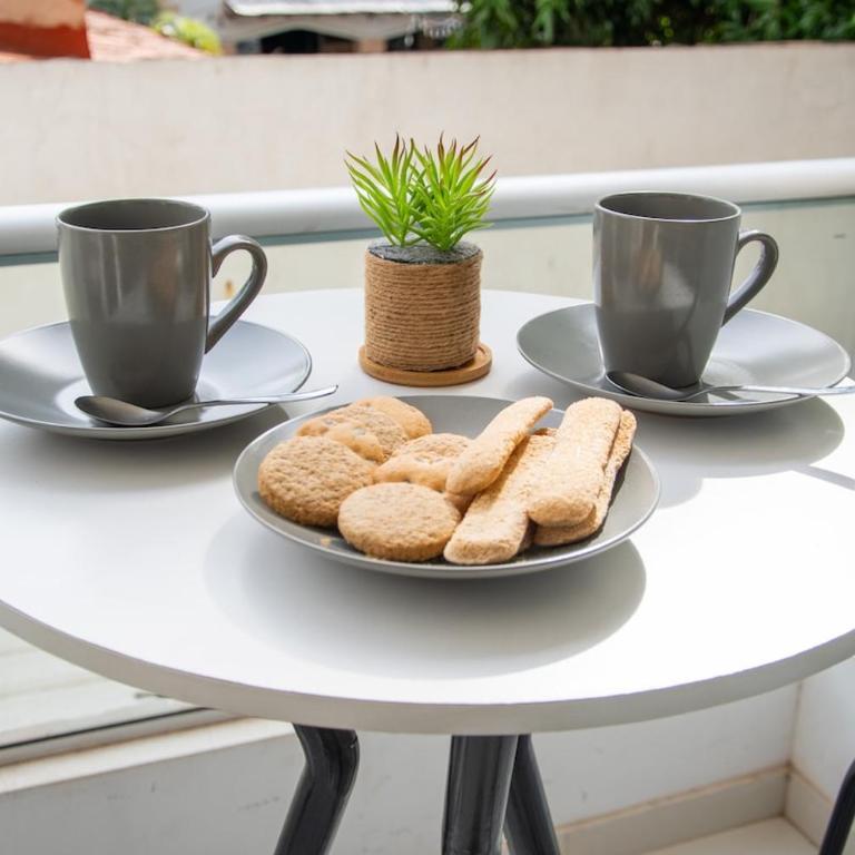 Modern 1BR Villa Morra with Balcony BBQ & Parking - Apartamento - 35