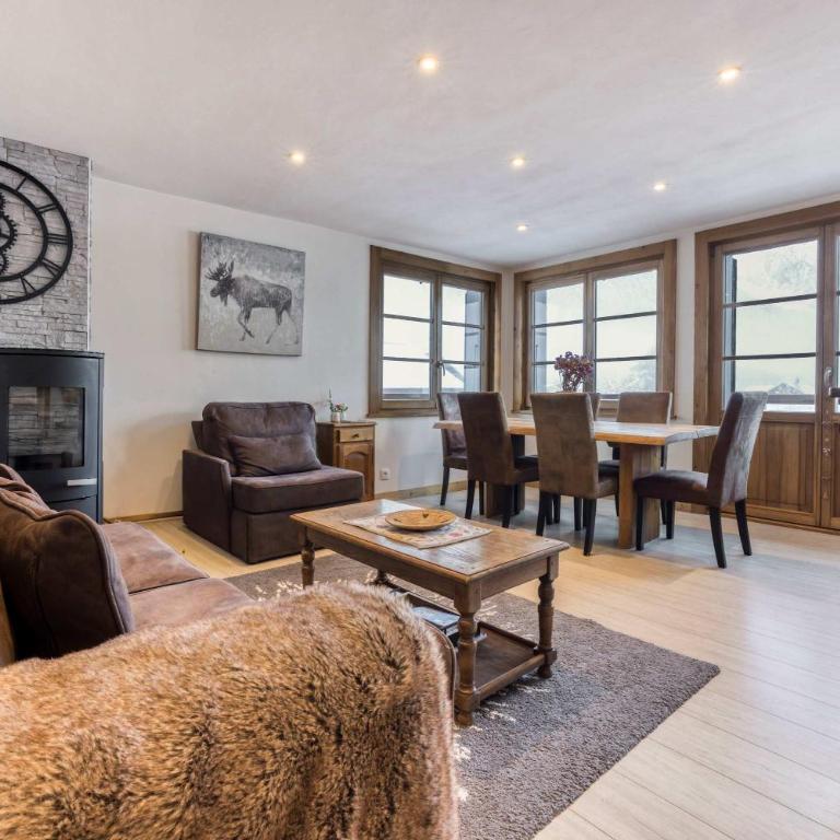 Vieux Guide by Pangea Services - Panoramic views 3mins walk to centre parking - Appartement - 5