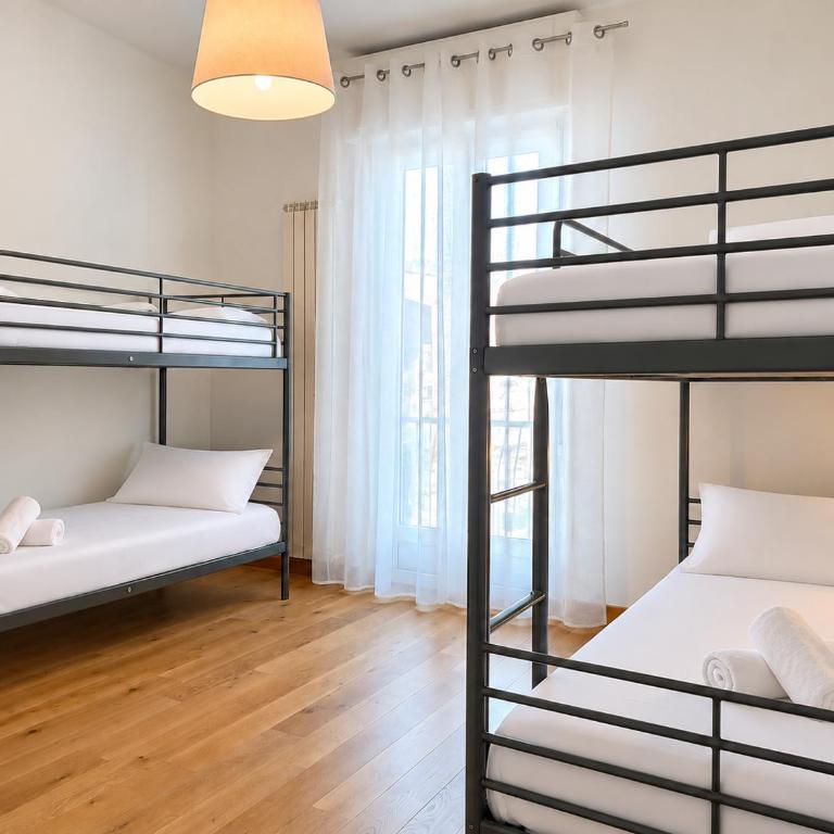 Hostdomus - City & Sea Apartment - Two-Bedroom Apartment - 7