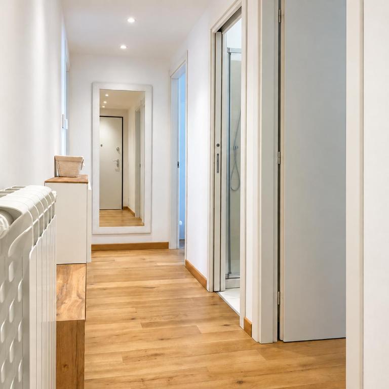 Hostdomus - City & Sea Apartment - Two-Bedroom Apartment - 14