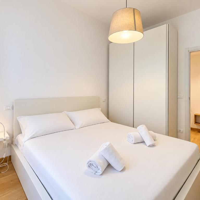 Hostdomus - City & Sea Apartment - Two-Bedroom Apartment - 5