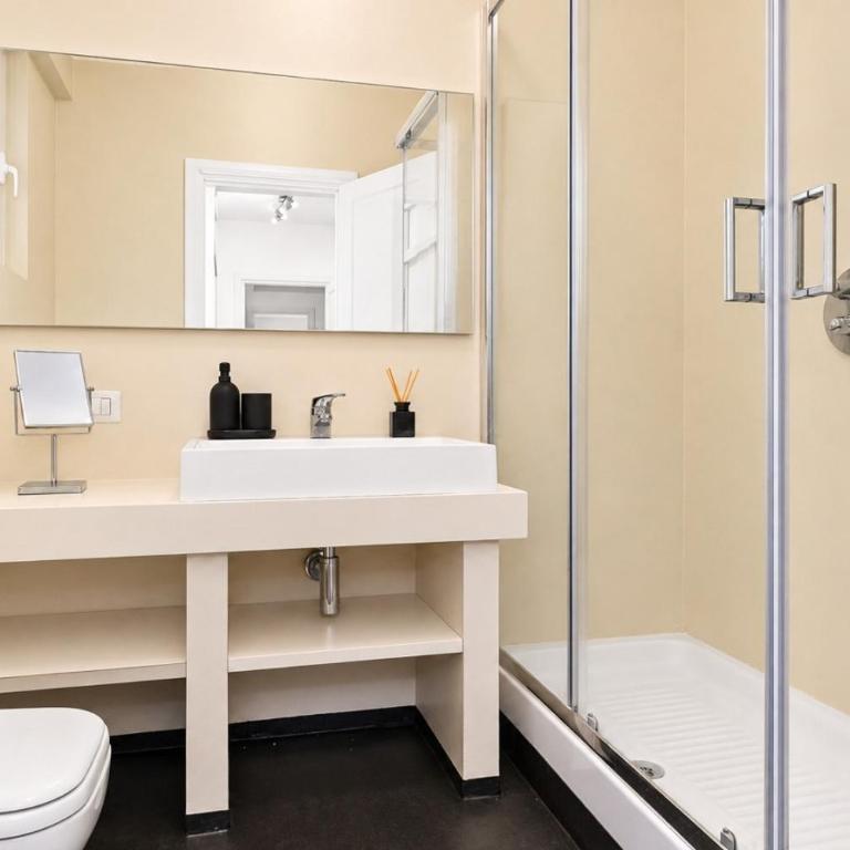 Peaceful Penthouse with Garage by NDP rent - Appartamento con 3 Camere da Letto - 14