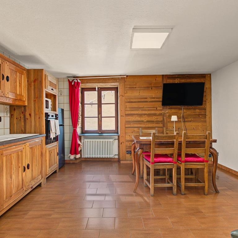 Maison Condemines - Appartamento Deluxe con 2 Camere da Letto e Balcone - 4