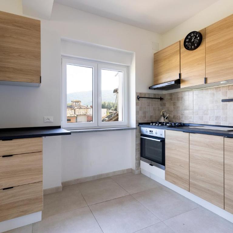 GuestHost - Bright and Modern Apartment in Lucca - Appartamento con 3 Camere da Letto - 2