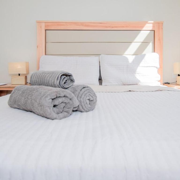 One BR with Balcony Walk to Malls Pool Gym - Apartamento - 7