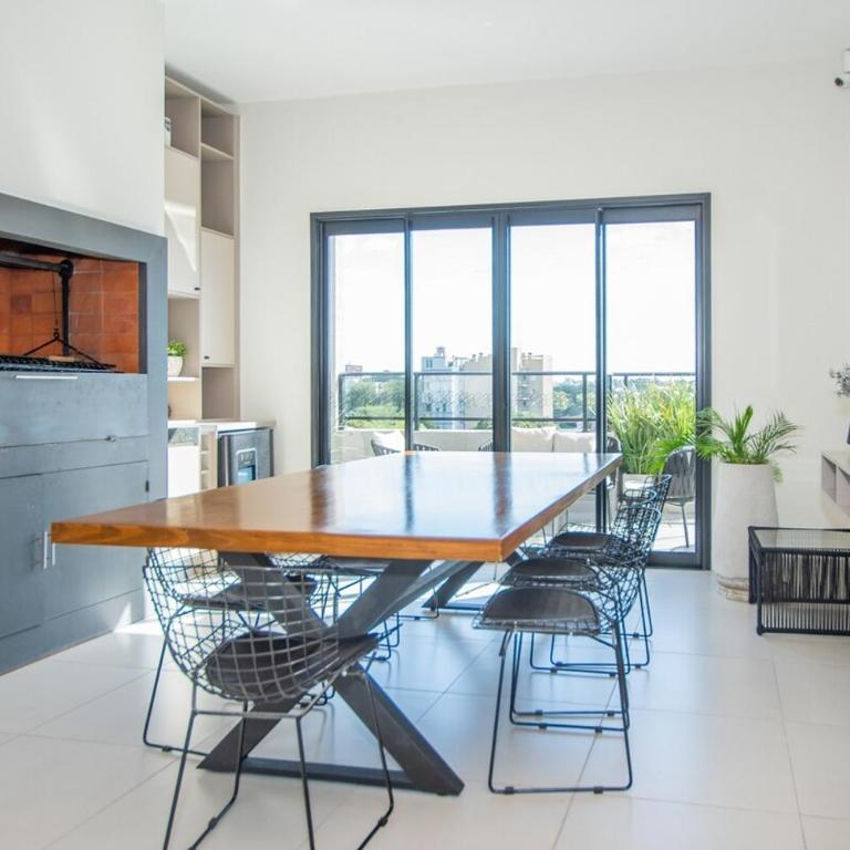 One BR with Balcony Walk to Malls Pool Gym - Apartamento - 19