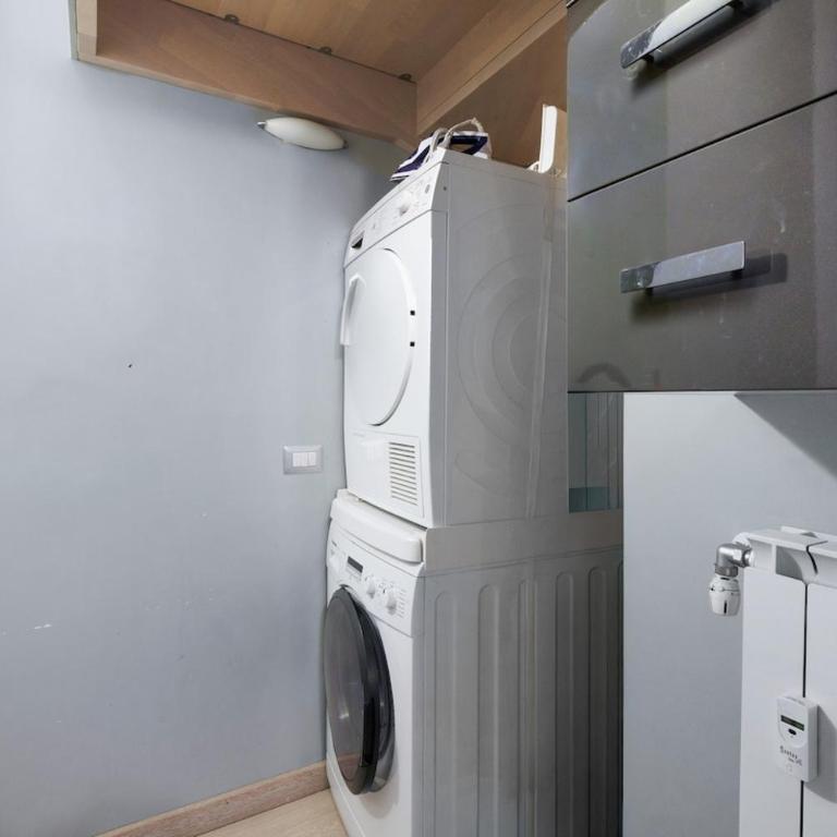 Direct Metro Link to Milan's Duomo Free Parking - G003 - Appartamento con 3 Camere da Letto - 5