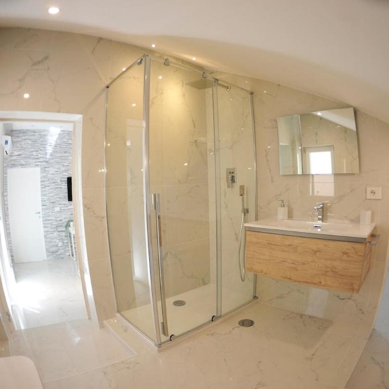 Royal Paradise Luxury Apartment - Appartamento con 1 Camera da Letto - 12
