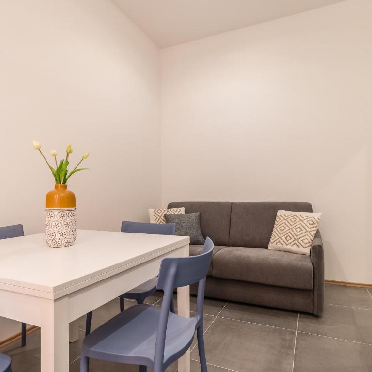 Elegante 8 posti vicino alla stazione - Grey e Blu - Appartamento con 2 Camere da Letto - 2