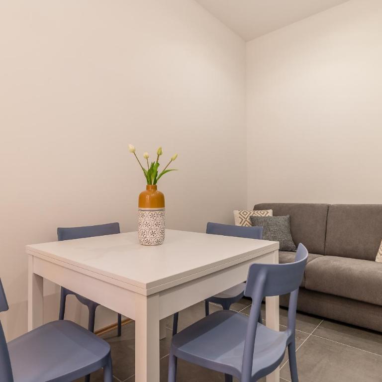 Elegante 8 posti vicino alla stazione - Grey e Blu - Appartamento con 2 Camere da Letto - 9