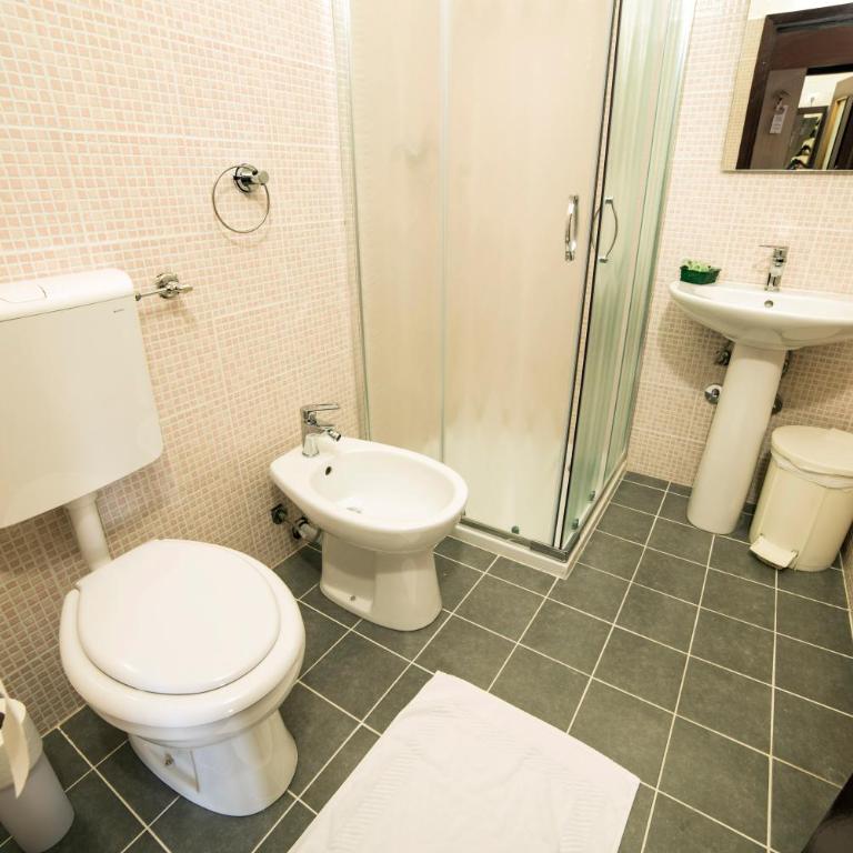 Hotel Moderno - Camera Quadrupla - 5