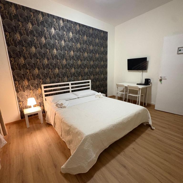 Eva Suites - Camera Tripla con Bagno Privato - 15