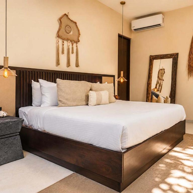 Majestic 5BR Villa - Rooftop Jacuzzi and Concierge in Tulum - Villa - 31