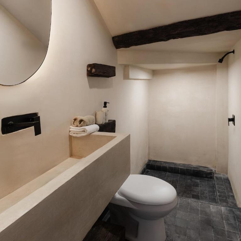 Majestic 5BR Villa - Rooftop Jacuzzi and Concierge in Tulum - Villa - 45