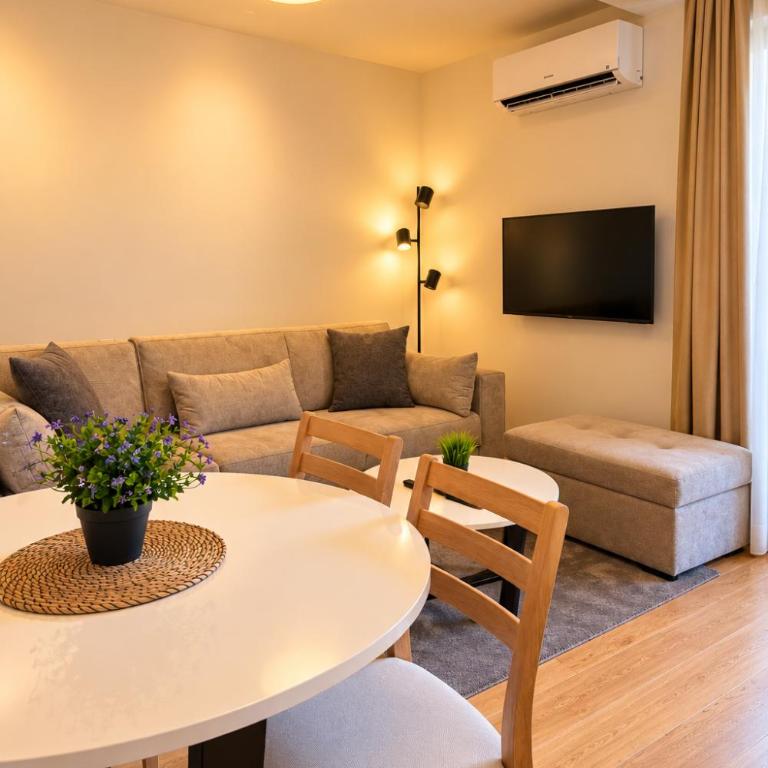 Svetogorska 27, apart kompleks - Appartement - 1