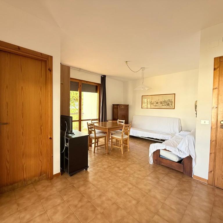 N060 - Numana, appartamento con garage a 100mt dal mare - Appartamento con 2 Camere da Letto - 5