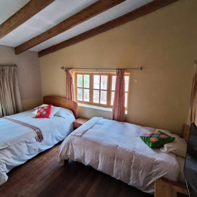 Hostal Urutincuy - Double Room with Private Bathroom - 1