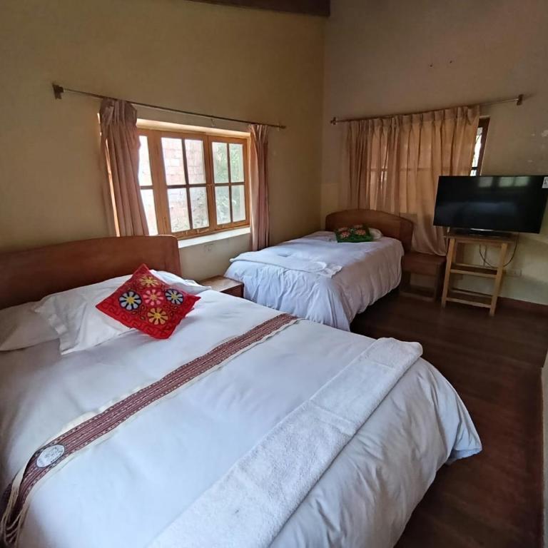 Hostal Urutincuy - Double Room with Private Bathroom - 2