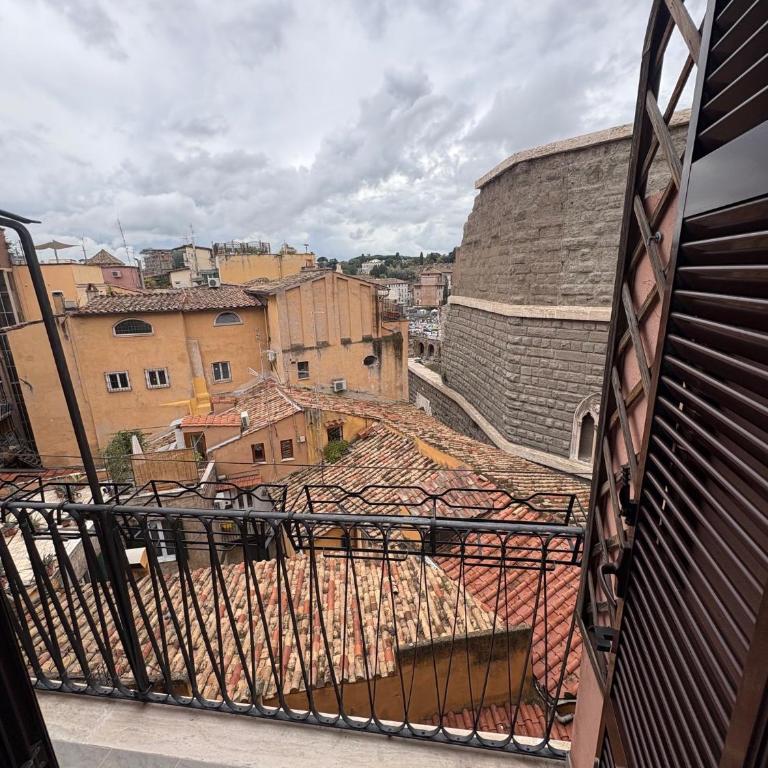 L'antica casa del pittore - Three-Bedroom Deluxe Apartment - 28