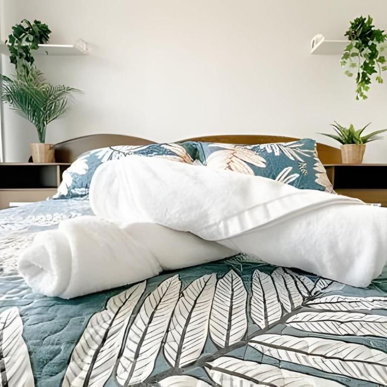 Cozy Central Apartment with Great Connectivity - Apartment - 11