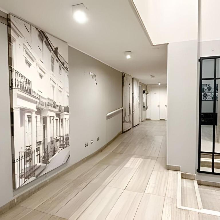 Cozy Central Apartment with Great Connectivity - Apartment - 48