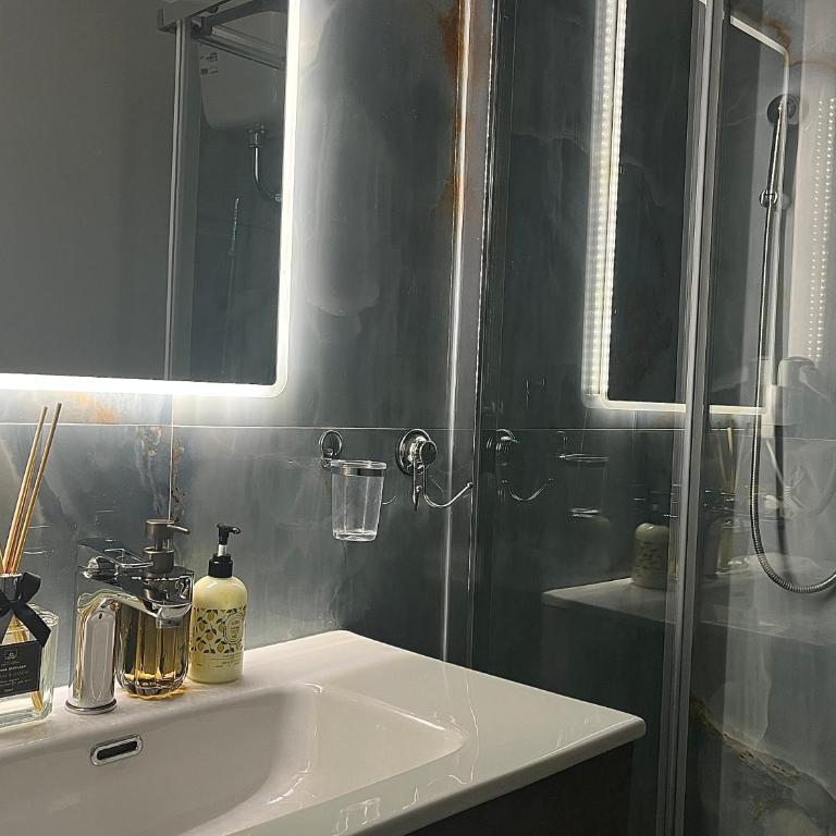 SR Guesthouse - Chambre Double avec Salle de Bains Commune - 2