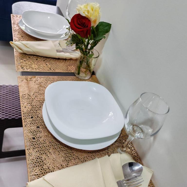 Elegancia y confort en el corazón de Equipetrol - Apartamento de 2 dormitorios - 15