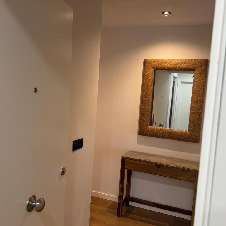 New Spacious 2BR Apartment - Las Canteras Beach - Side Sea View - 2 Bathrooms - AC - Parking - Appartamento con 2 Camere da Letto - 31