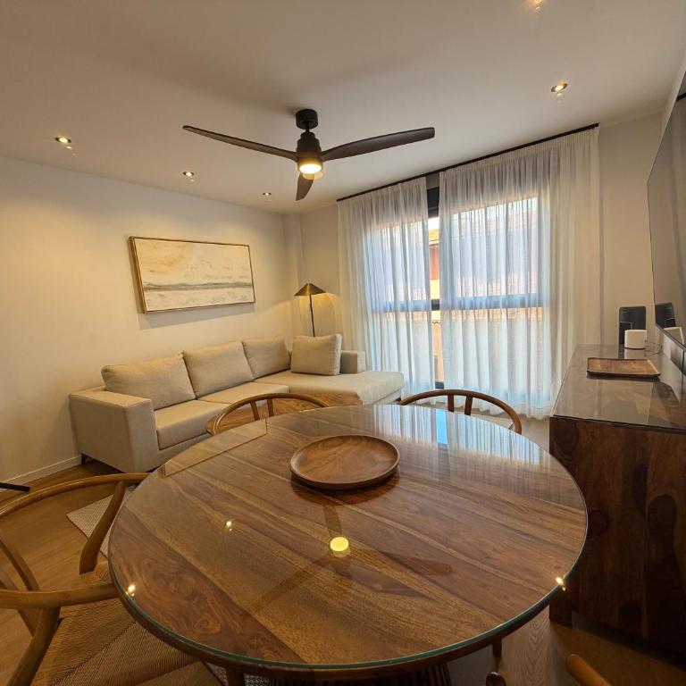New Spacious 2BR Apartment - Las Canteras Beach - Side Sea View - 2 Bathrooms - AC - Parking - Appartamento con 2 Camere da Letto - 8