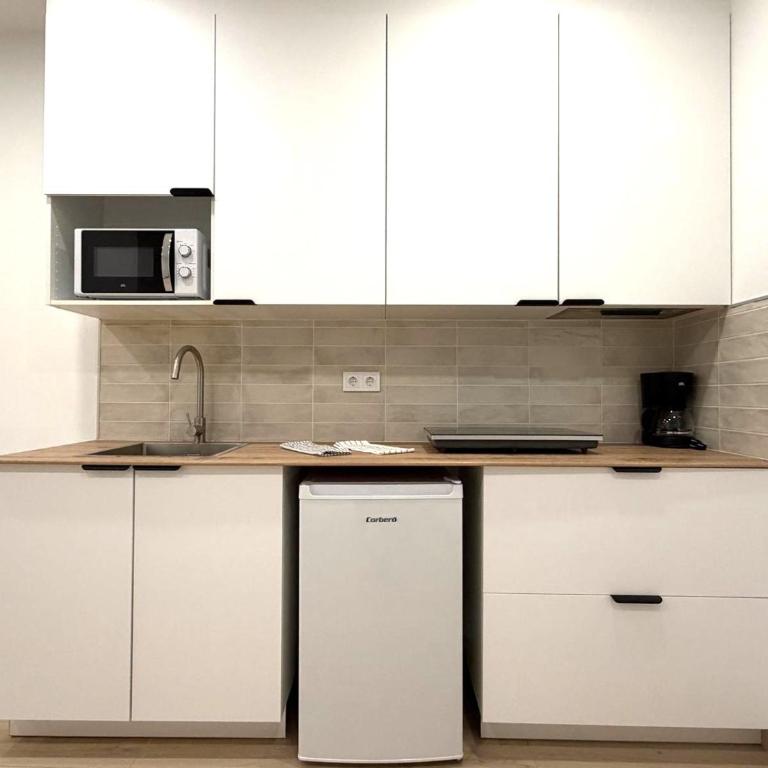 White & Center - Habitación Cuádruple adaptada para personas con discapacidad - 2
