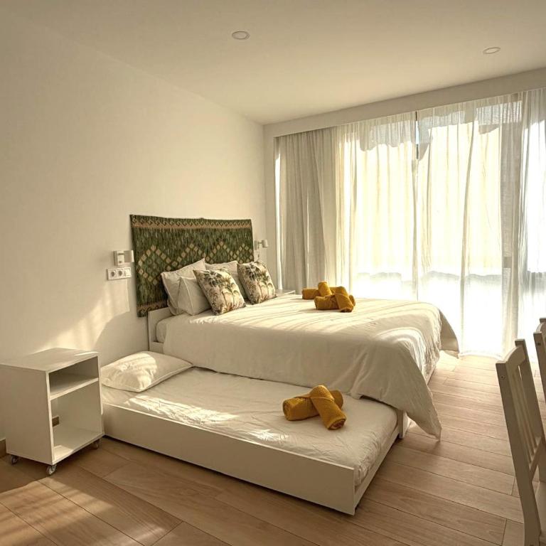White & Center - Estudio Triple Estándar - 7