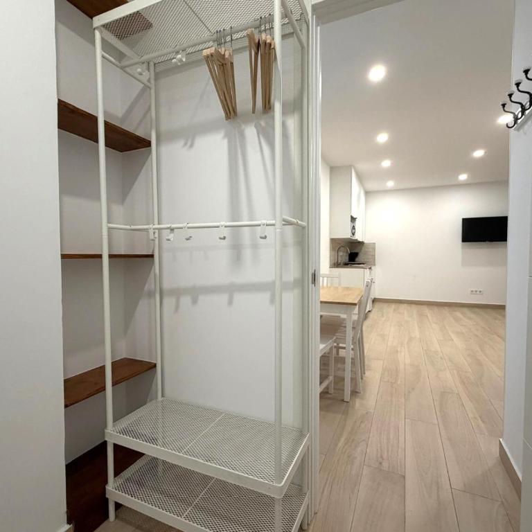 White & Center - Habitación Cuádruple adaptada para personas con discapacidad - 7