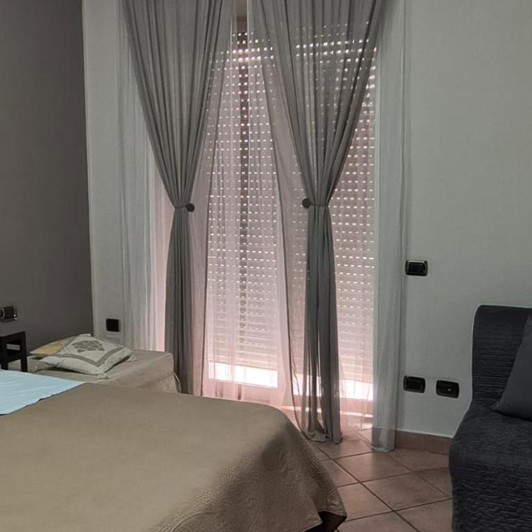 Dimora Carafa - Appartamento con 1 Camera da Letto e Balcone - 4