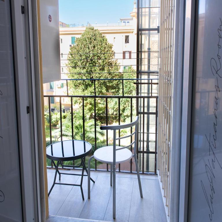 Angelus Vaticanus Room - Monolocale Matrimoniale Deluxe - 9