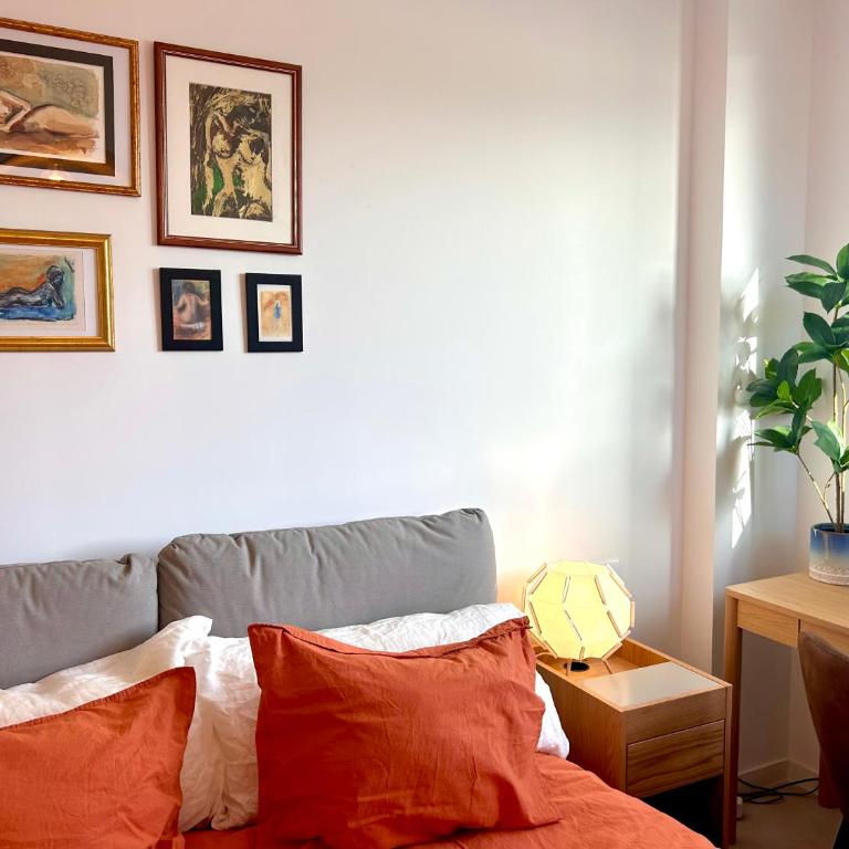 Newly built, colorful apartment with sea views - Apartment mit 2 Schlafzimmern, einem Balkon und Meerblick - 30