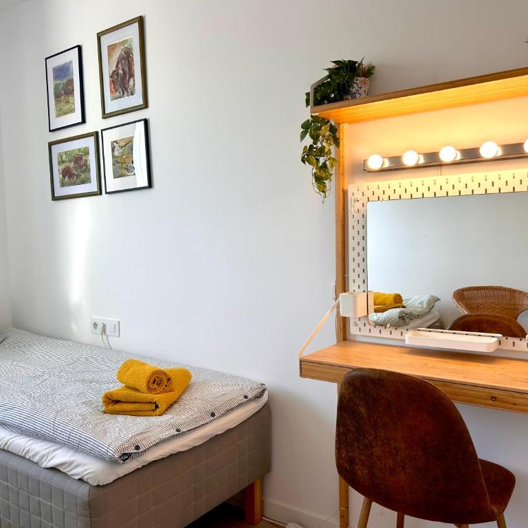 Newly built, colorful apartment with sea views - Apartment mit 2 Schlafzimmern, einem Balkon und Meerblick - 32