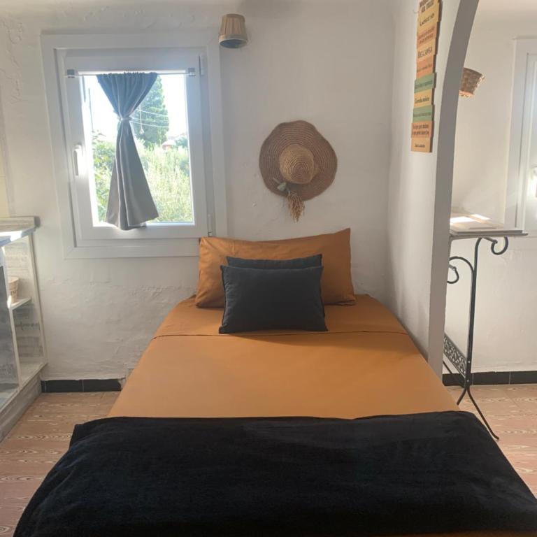 Casa Enric , con zona infantil, piscina y parking privado - Casa de 4 dormitorios - 3