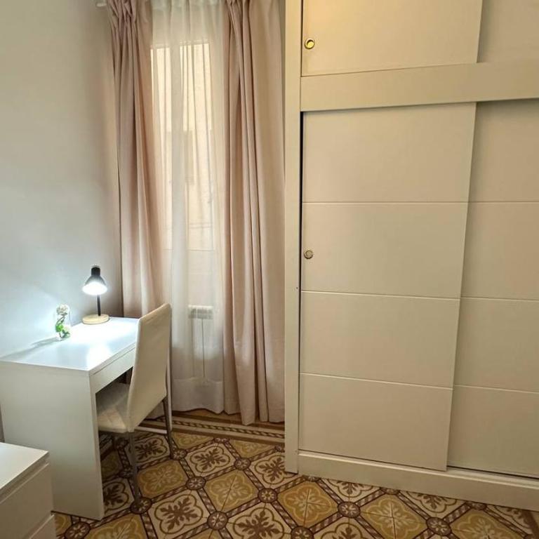 Habitaciones Barcelo - Habitación Individual Estándar con baño compartido - 5