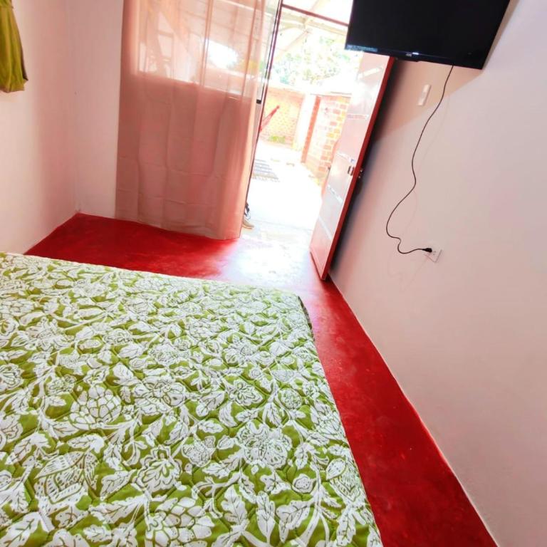 Casa en Zaragoza con Jardín y Estacionamiento privado - Two-Bedroom House - 10