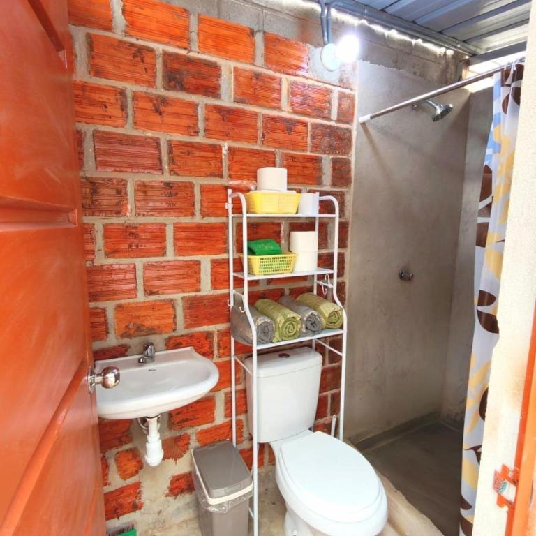 Casa en Zaragoza con Jardín y Estacionamiento privado - Two-Bedroom House - 20