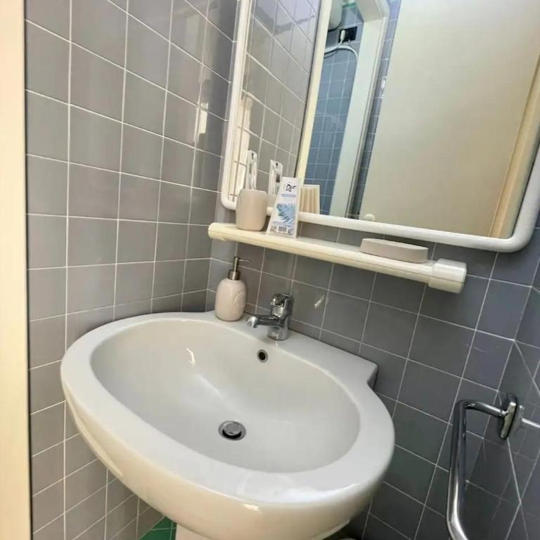Appartamento centralissimo e luminoso Cagliari - Appartamento con 2 Camere da Letto - 4