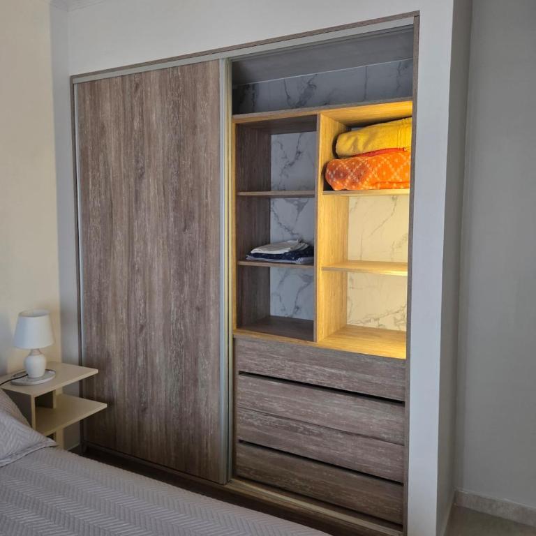 Frente al mar renovado en Varese, balcón con vista total - Apartamento de 2 dormitorios - 7
