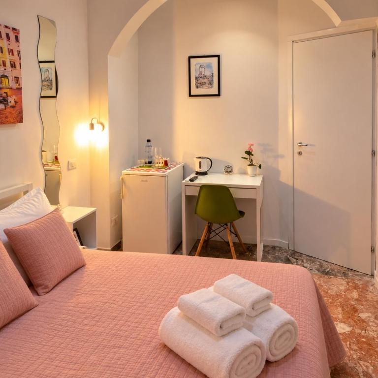 Colosseo Rooms Rome - Chambre Lit Queen-Size Deluxe - 6