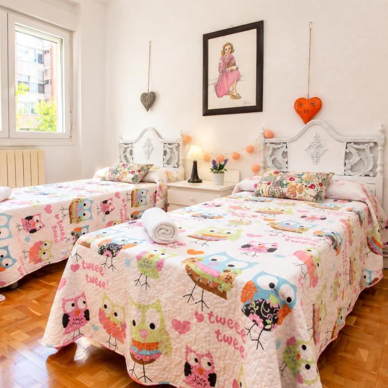 "El rincon del pintor"Enorme piso a junto a Laurel ascensor By Apartamentos Logrono - Apartamento con balcón - 8