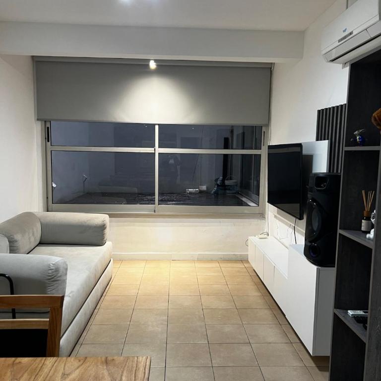 Departamento monoambiente amplio en el centro de la ciudad - Apartamento de 1 dormitorio - 13