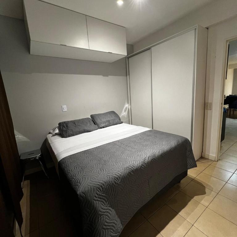 Departamento monoambiente amplio en el centro de la ciudad - Apartamento de 1 dormitorio - 2