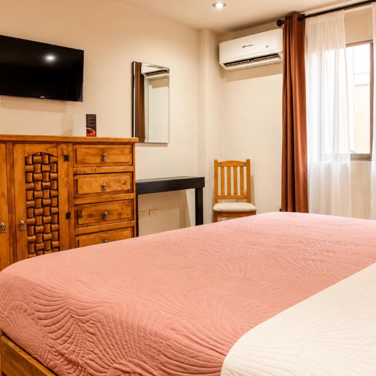 Hotel Colonial Monterrey - Zimmer mit Kingsize-Bett - 2