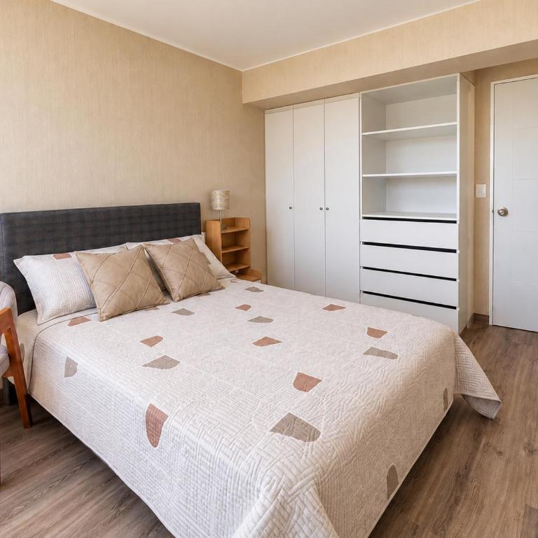 Apartamento con balcones y vista a la plaza de Magdalena - Apartamento de 3 dormitorios - 3