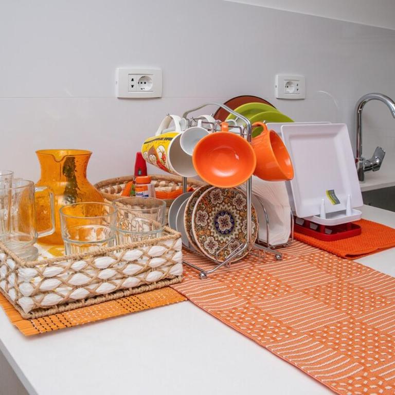 Prime Location One-Bedroom Near the Mall - Apartamento - 29